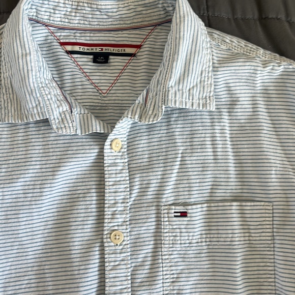 Men’s Oxford. Button up. Dress shirt - Picture 2 of 2